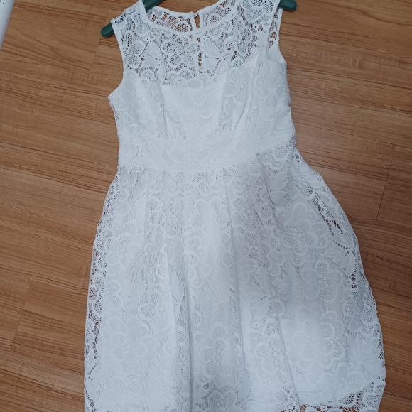 Sandra Darren women White Dress size 6 for all occasions - Picture 3 of 9